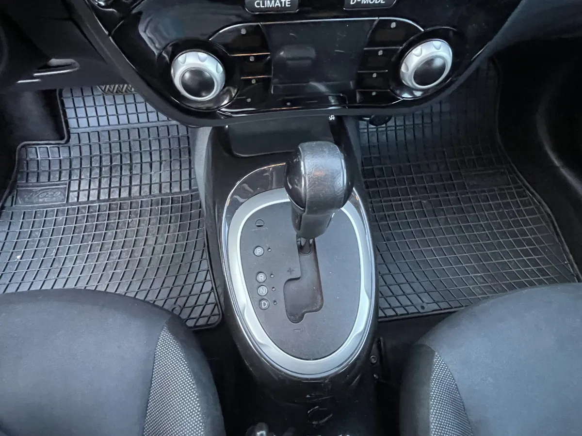 Nissan Juke 1.6 DIG-T Tekna (2014) - slika 18