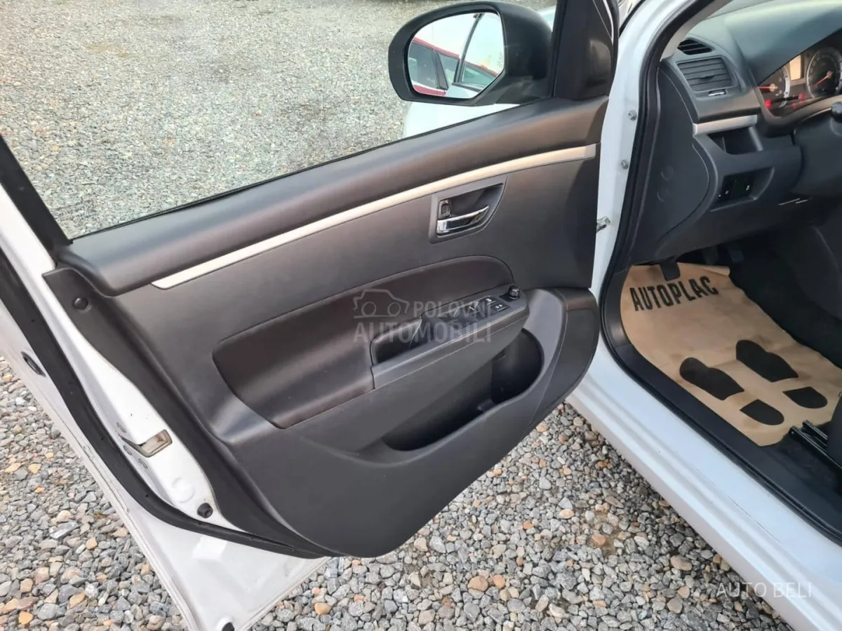 Suzuki Swift 1.3 ddis (2012) - slika 12