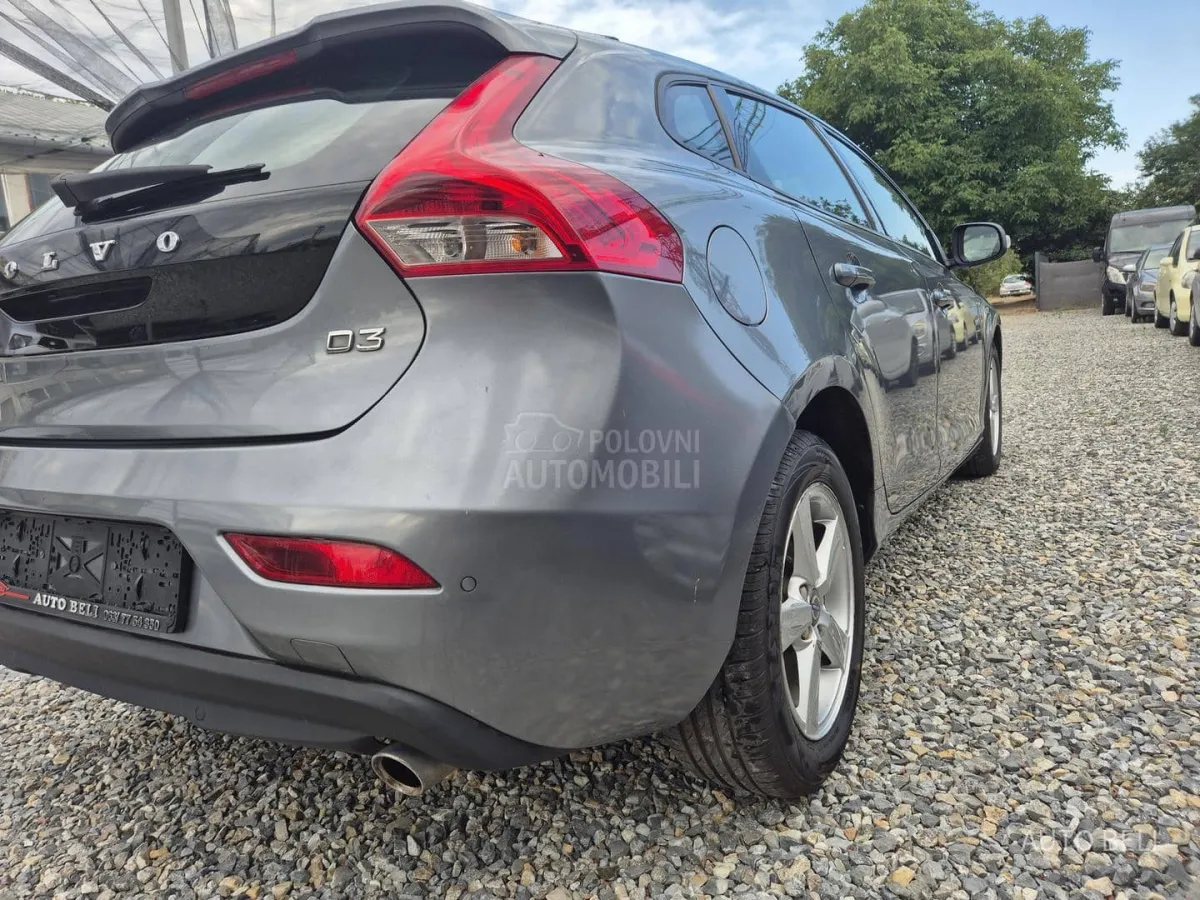 Volvo V40 2.0 d3 (2015) - slika 9