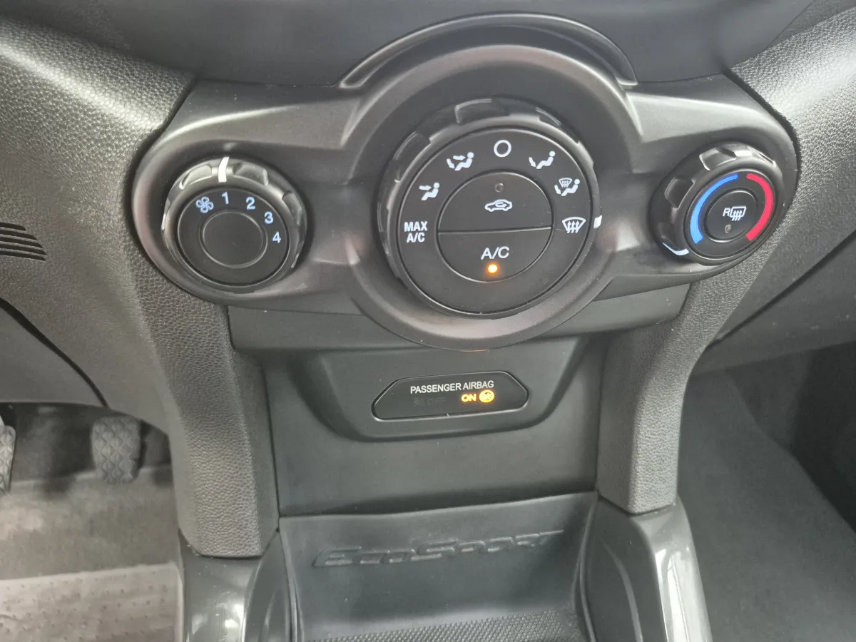 Ford EcoSport 1.5 TDCI (2016) - slika 35