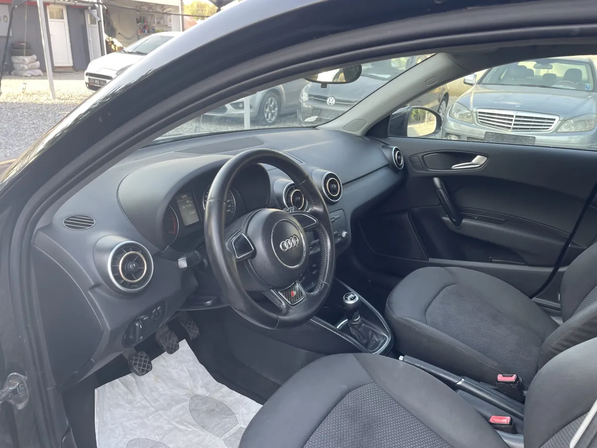 Audi A1 1.6 TDI S-Line (2014) - slika 15