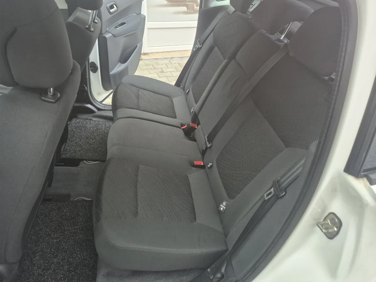 Peugeot 3008 1.6 HDI (2014) - slika 16