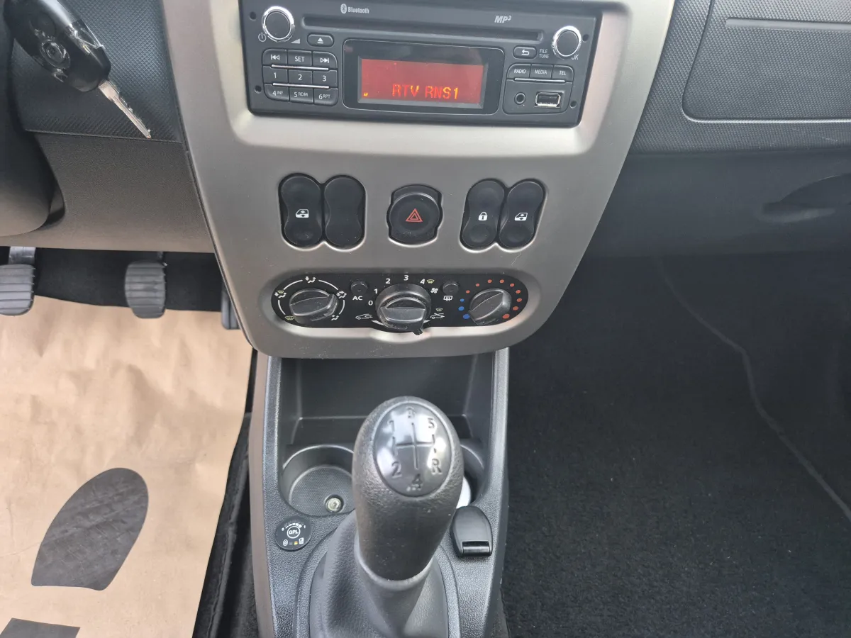 Dacia Stepway 1.6 lpg (2012) - slika 28