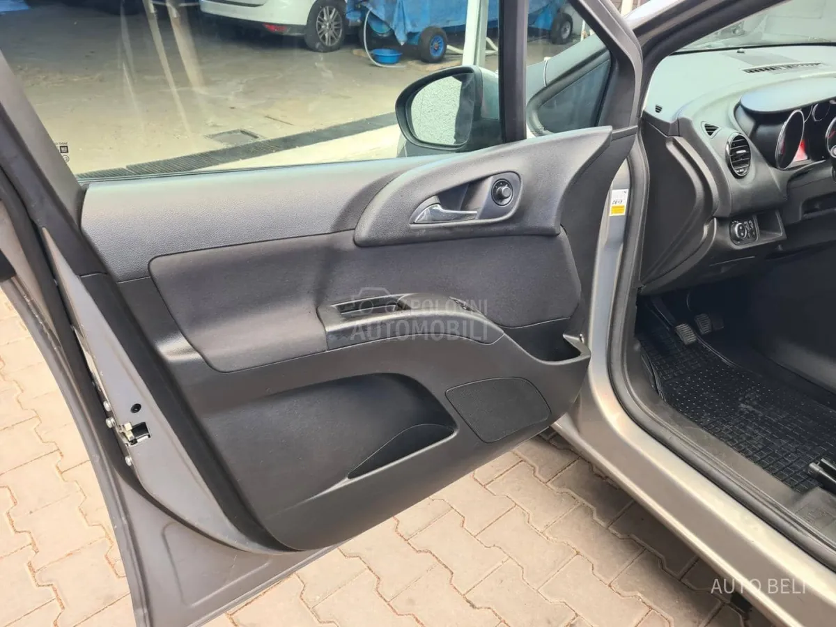 Opel Meriva 1.4 (2011) - slika 12