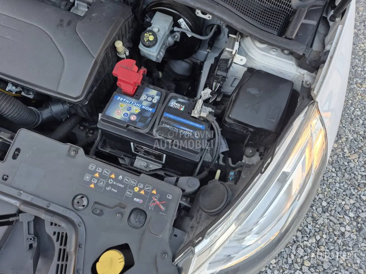 Renault Clio 1.2 (2017) - slika 45