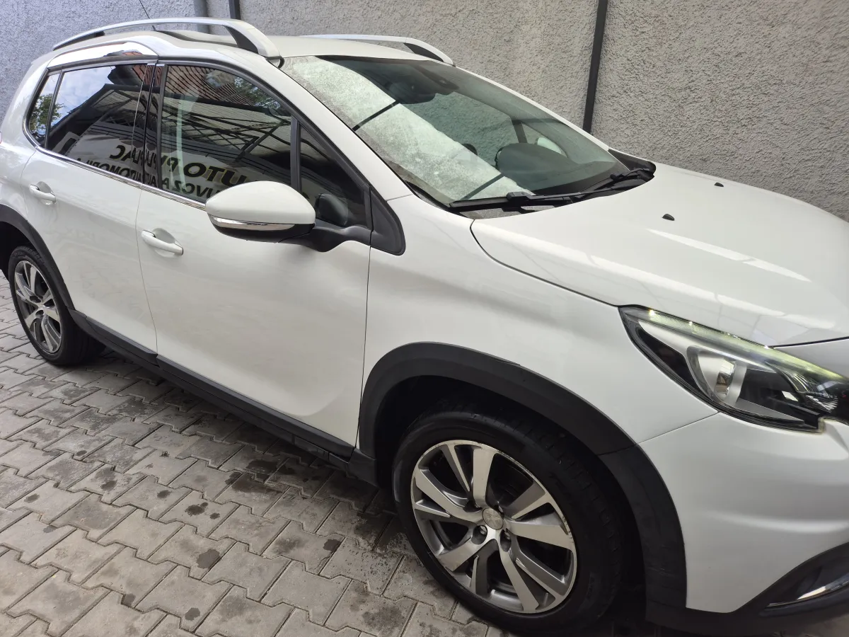 Peugeot 2008 1.6 e HDI ULLERE (2016) - slika 10