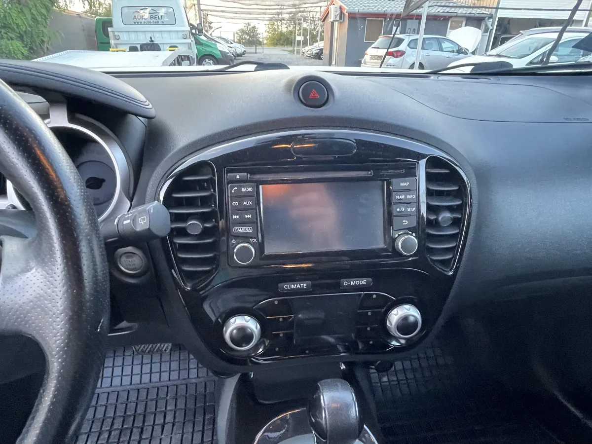 Nissan Juke 1.6 DIG-T Tekna (2014) - slika 17
