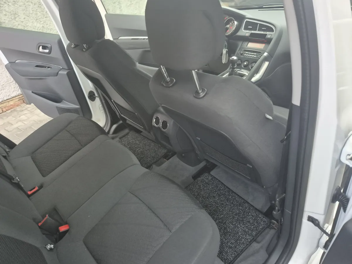 Peugeot 3008 1.6 HDI (2014) - slika 22