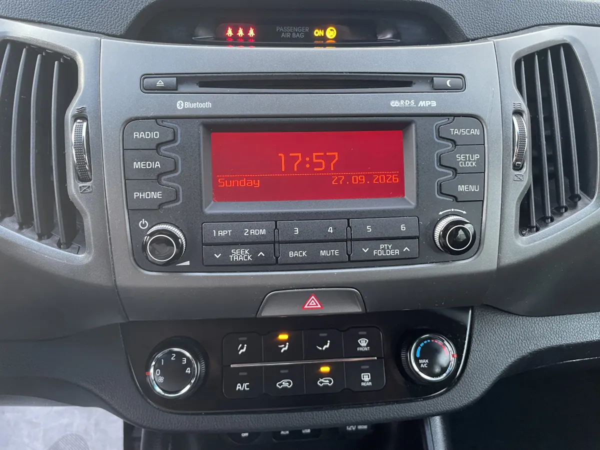 Kia Sportage 1.7 CRDi (2014) - slika 18