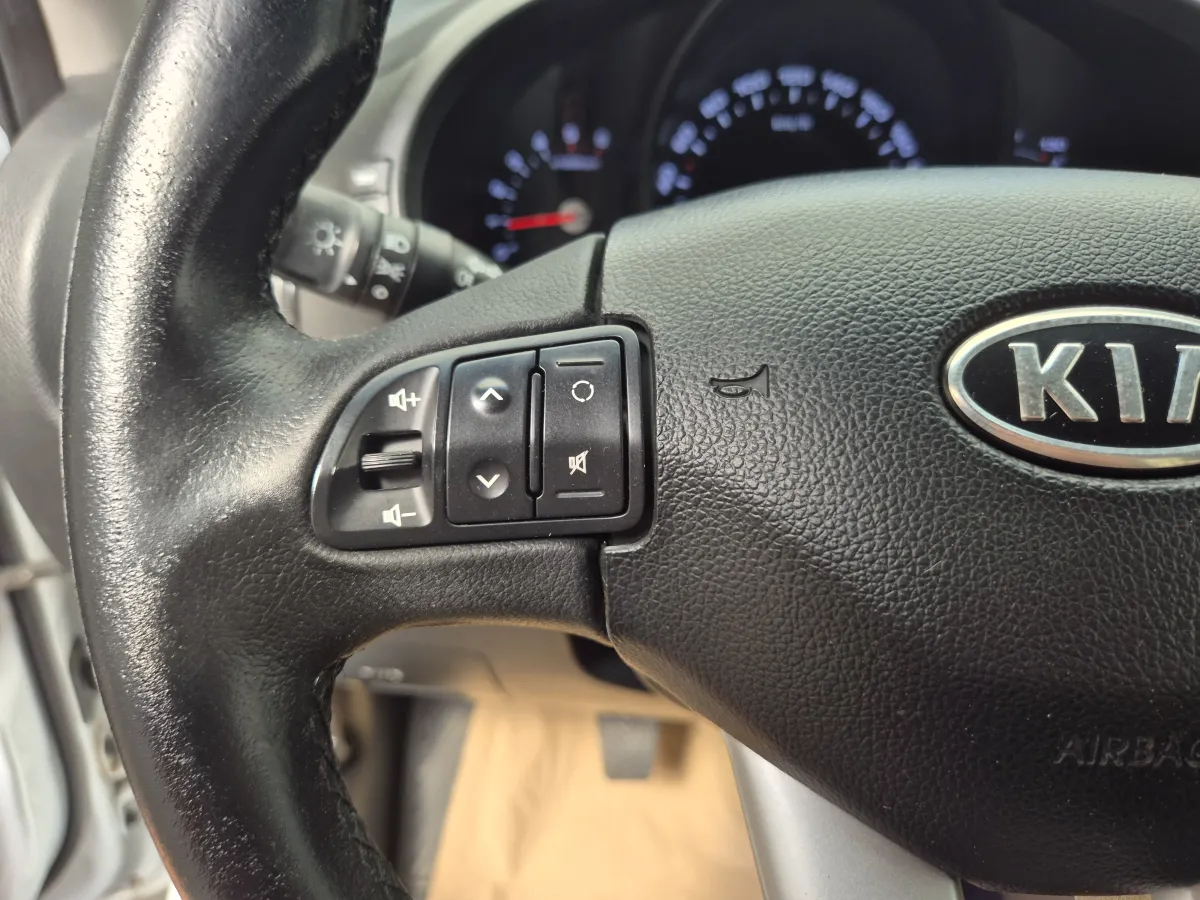 Kia Sportage 1.7 crdi (2012) - slika 34