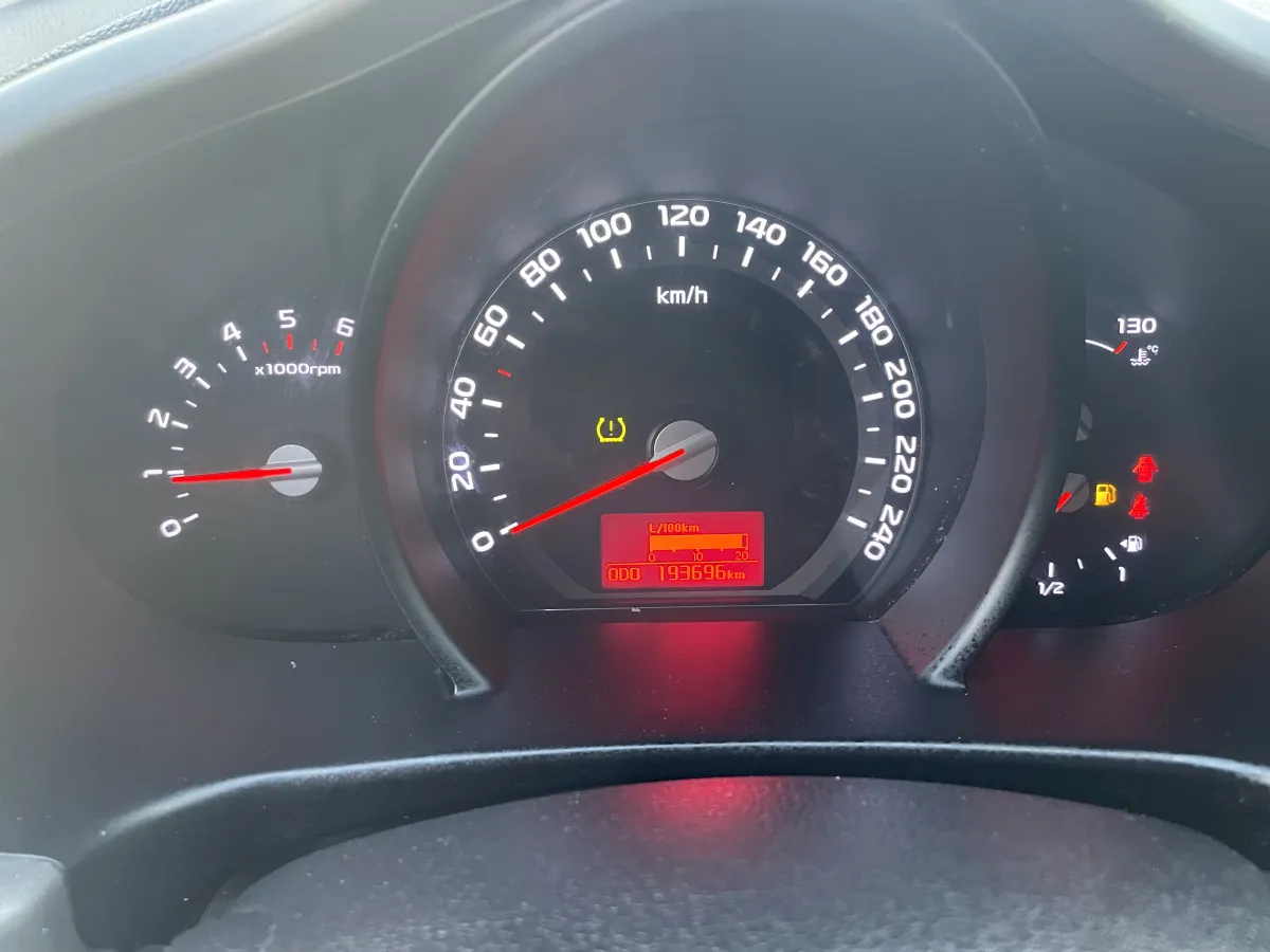 Kia Sportage 1.7 CRDi (2014) - slika 16