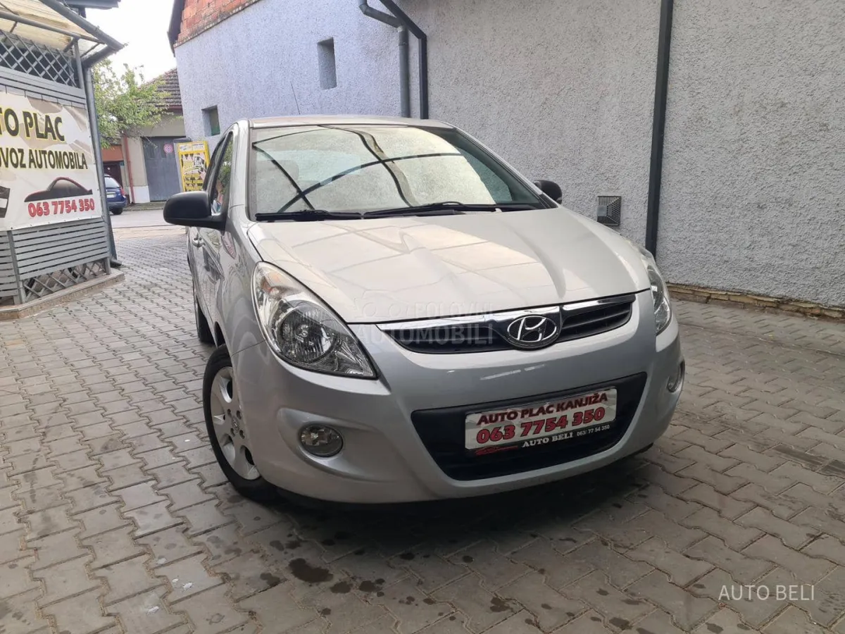 Hyundai i20 1.4 crdi (2011) - slika 2