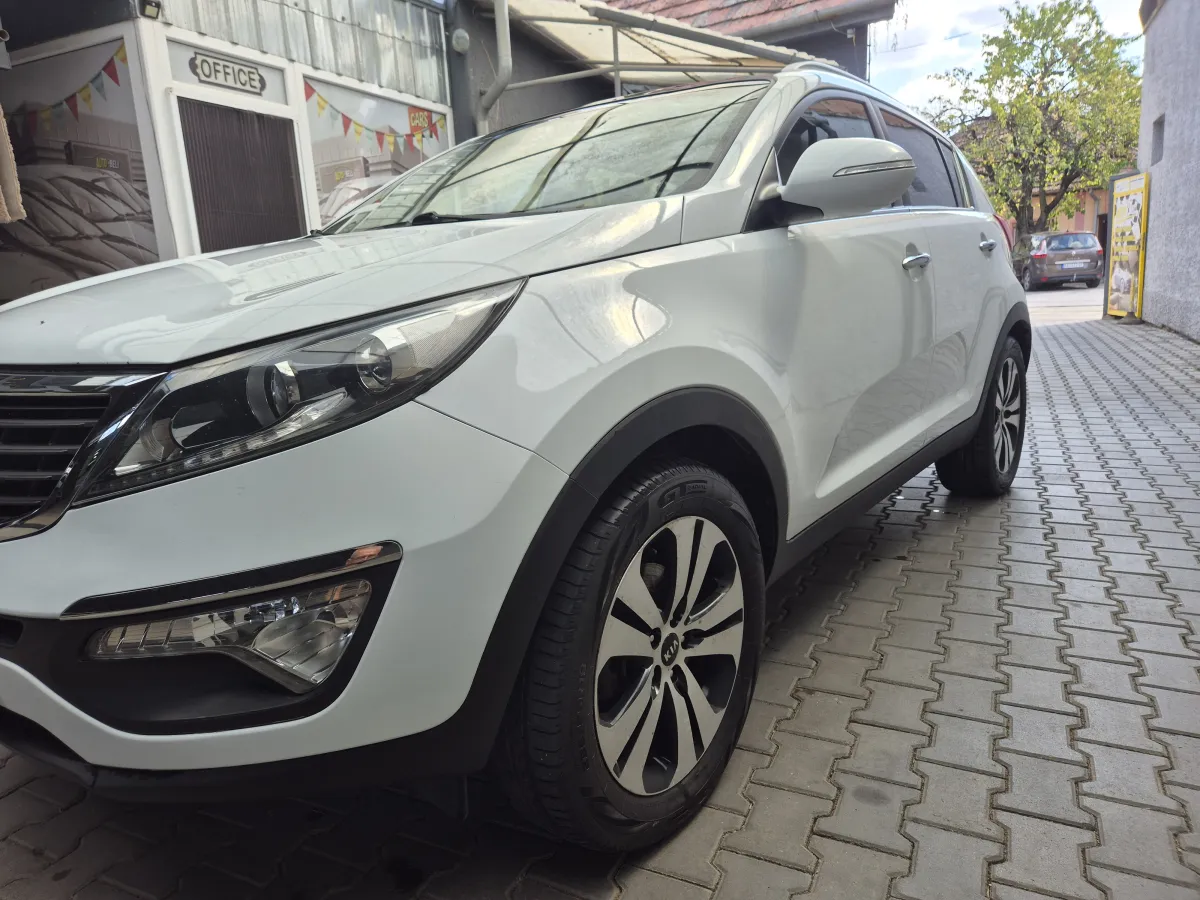 Kia Sportage 1.7 crdi (2012) - slika 11