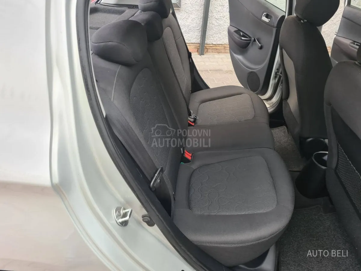Hyundai i20 1.4 crdi (2011) - slika 23