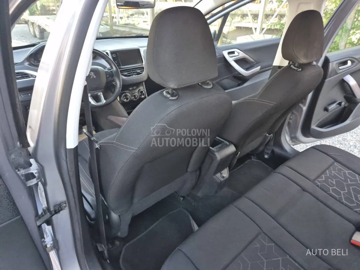 Peugeot 2008 1.4 hdi (2014) - slika 14