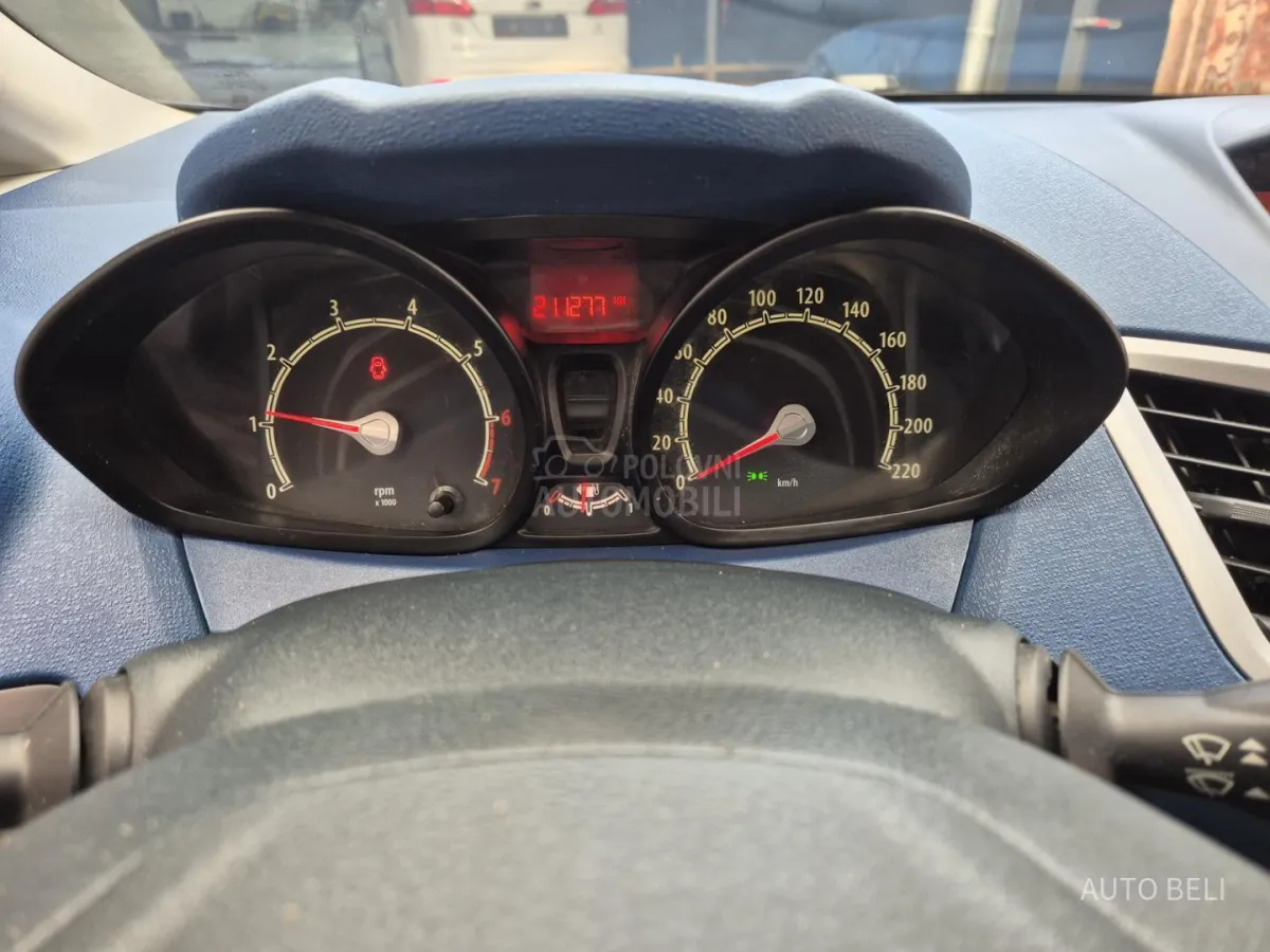 Ford Fiesta 1.25 (2009) - slika 37