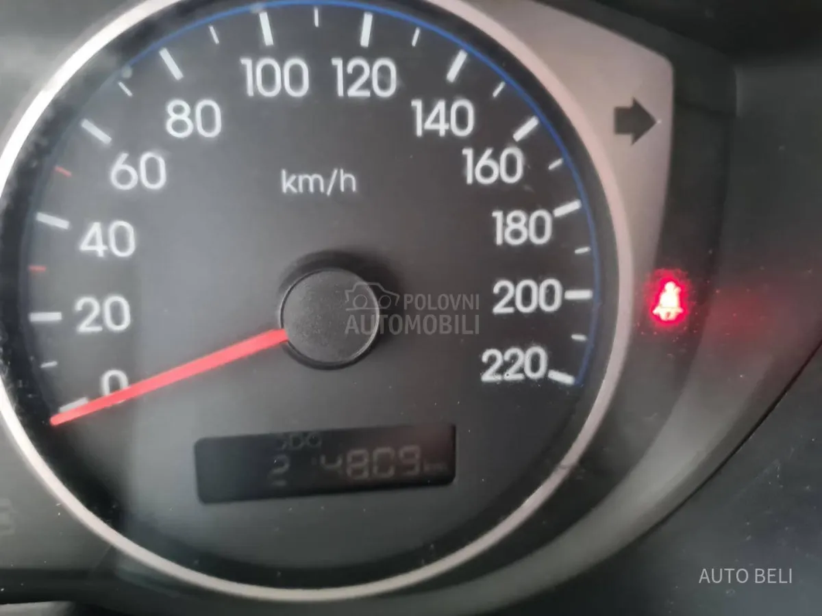 Hyundai i20 1.4 crdi (2011) - slika 34