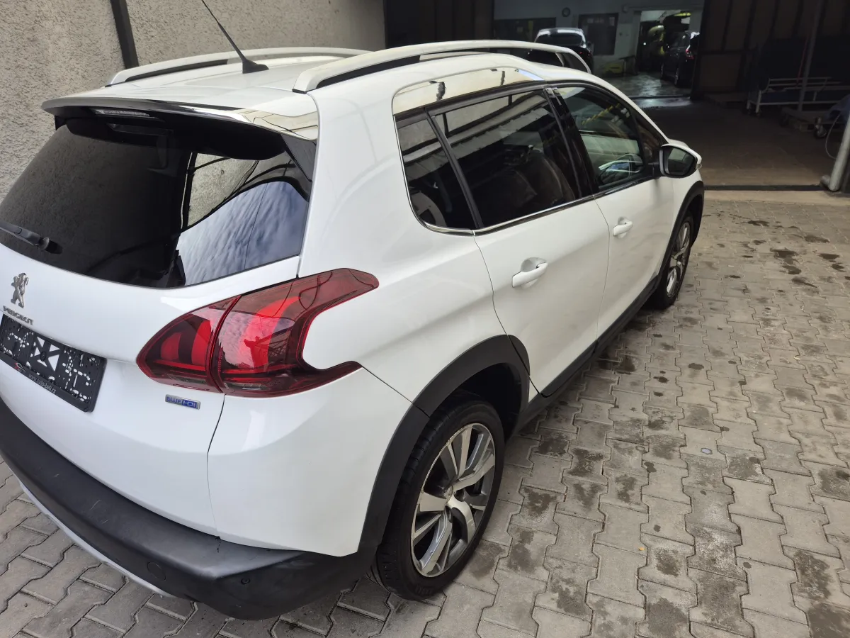 Peugeot 2008 1.6 e HDI ULLERE (2016) - slika 6
