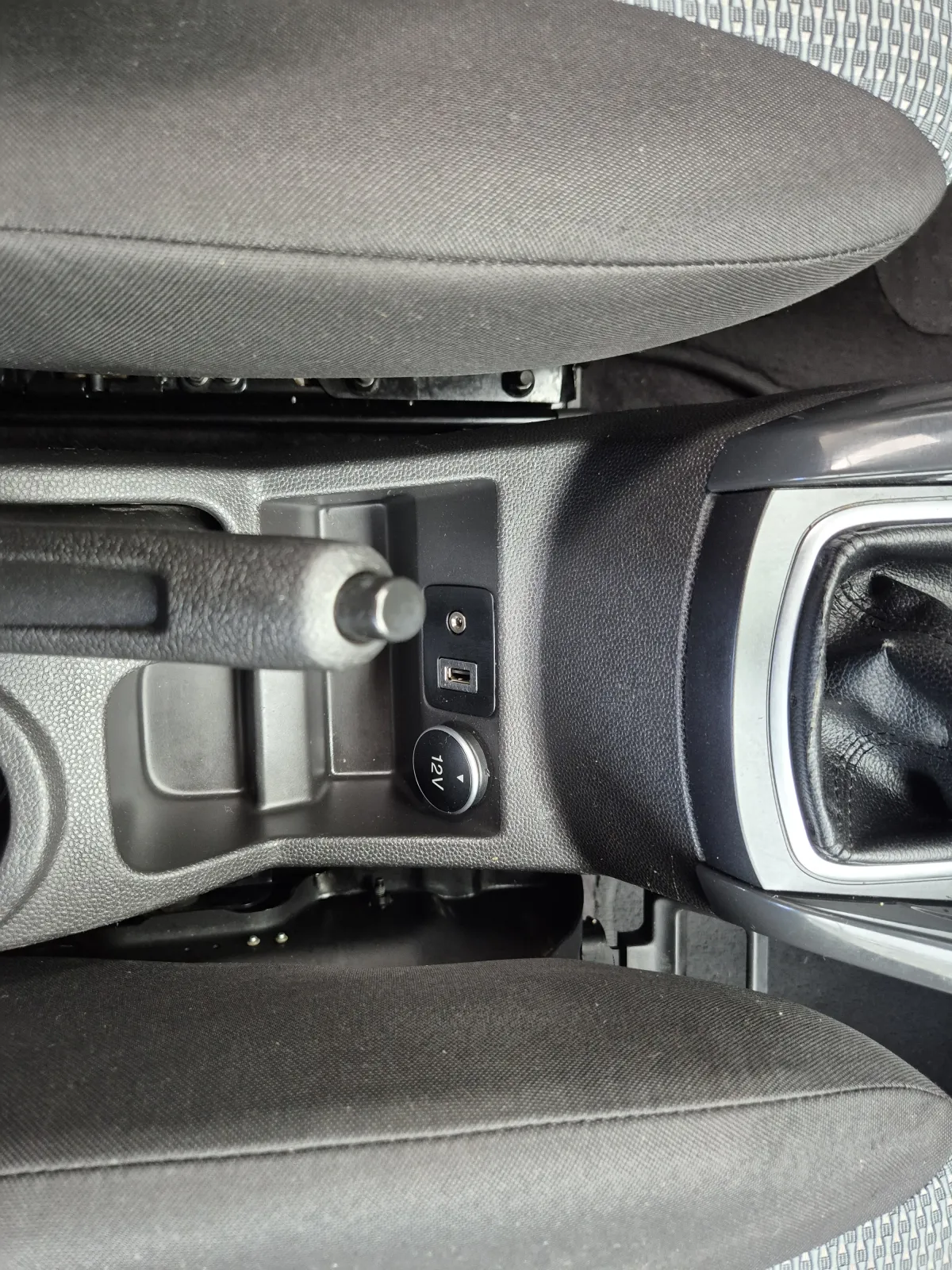 Ford EcoSport 1.5 TDCI (2016) - slika 33