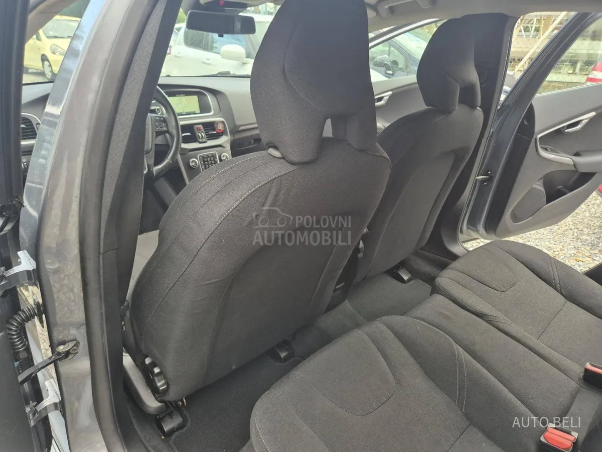 Volvo V40 2.0 d3 (2015) - slika 14