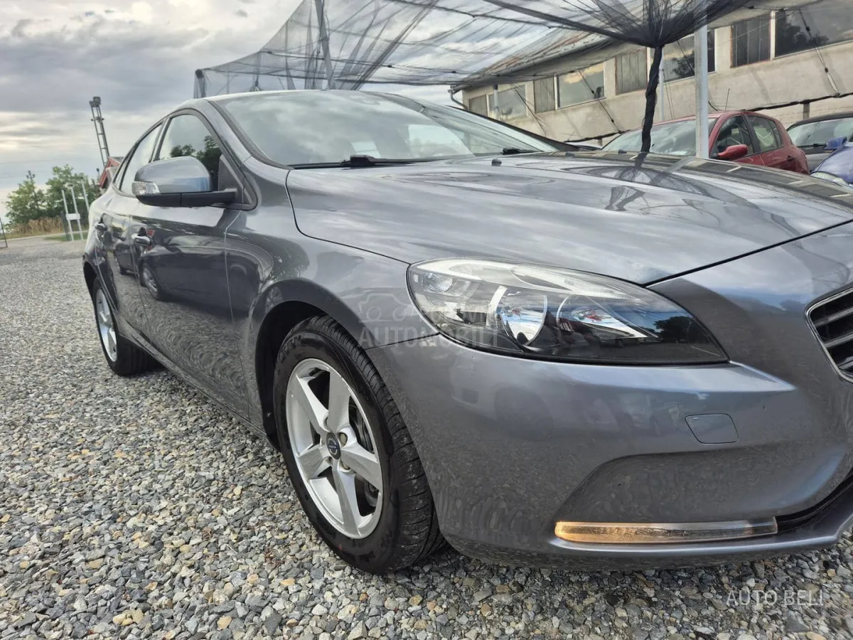 Volvo V40 2.0 d3 (2015) - slika 6
