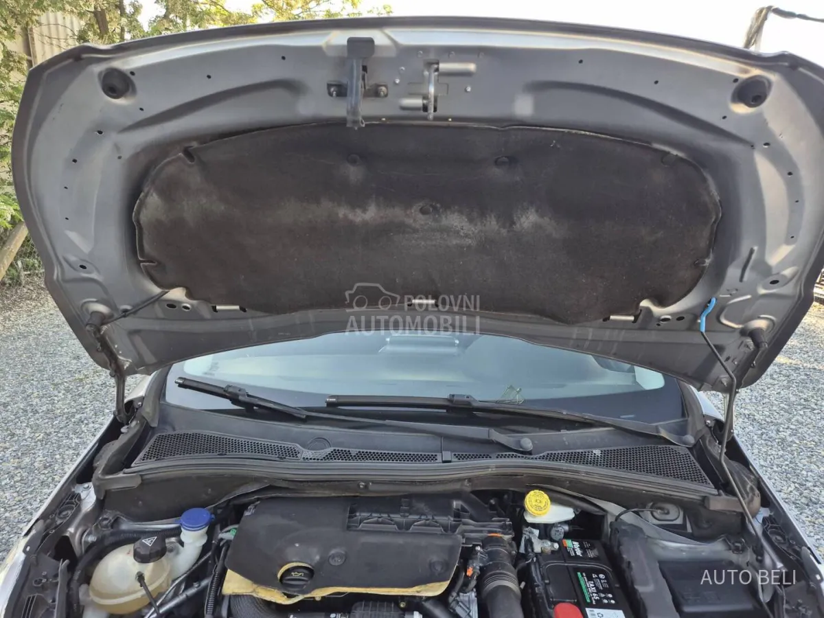 Peugeot 2008 1.4 hdi (2014) - slika 39