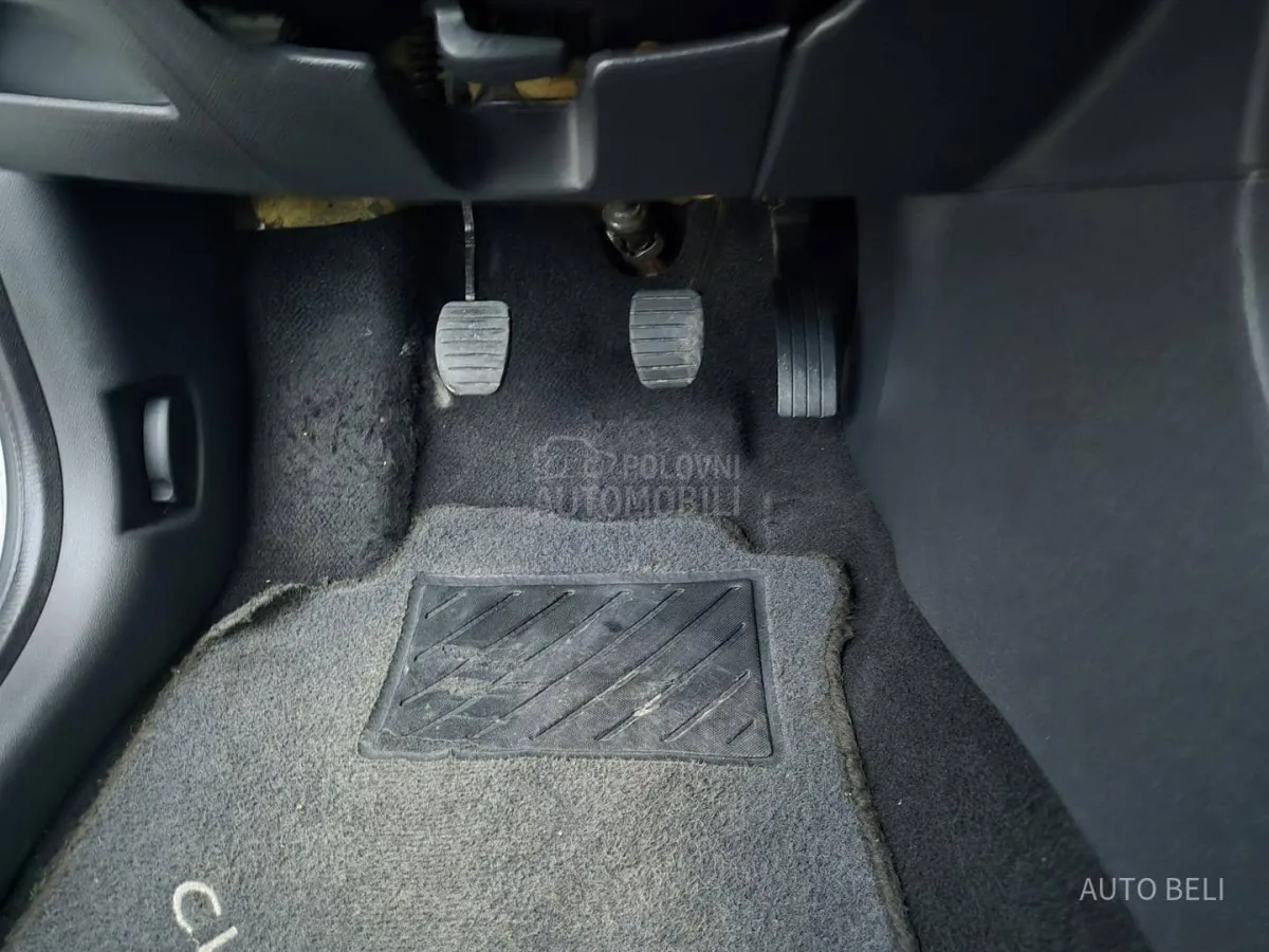 Renault Clio 1.5 dci N1/4mesta (2015) - slika 32