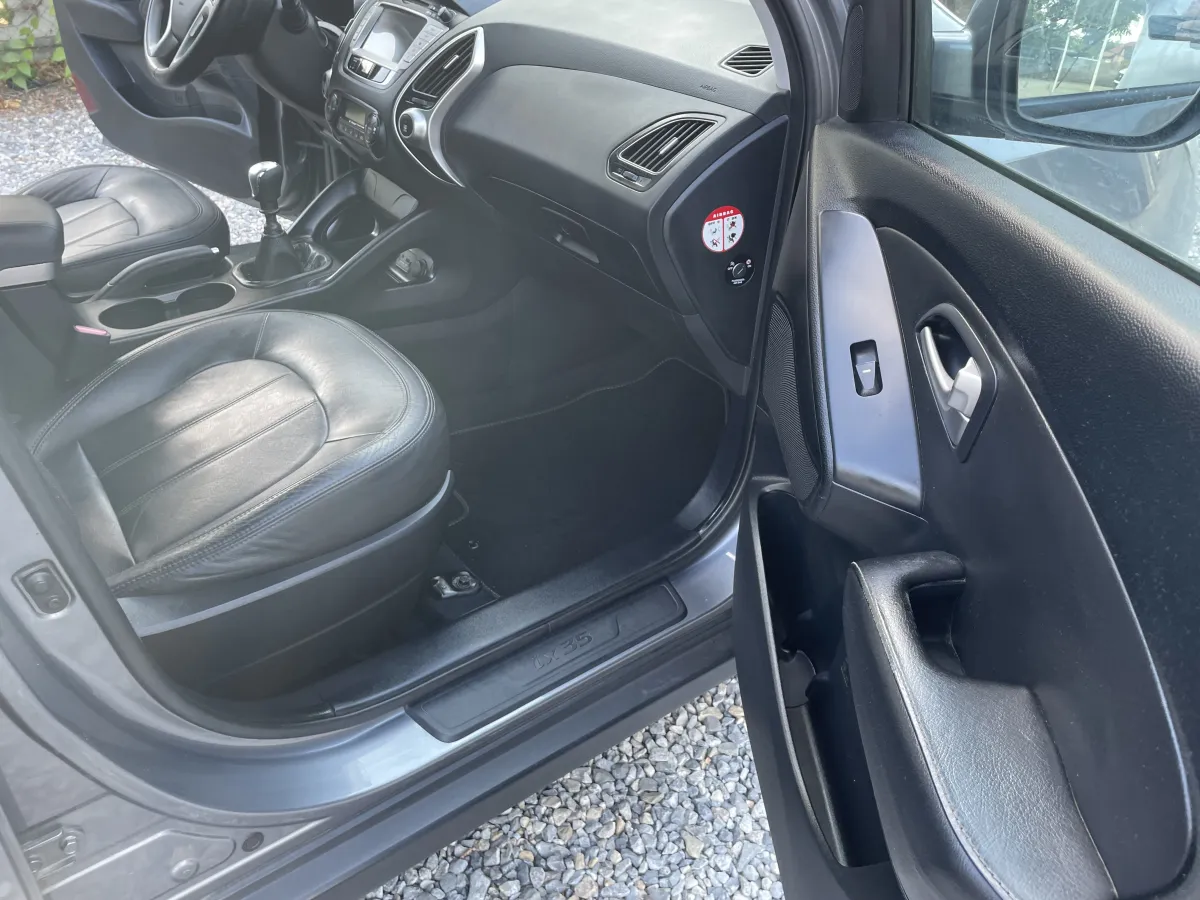 Hyundai ix35 1.6 2WD (2013) - slika 28