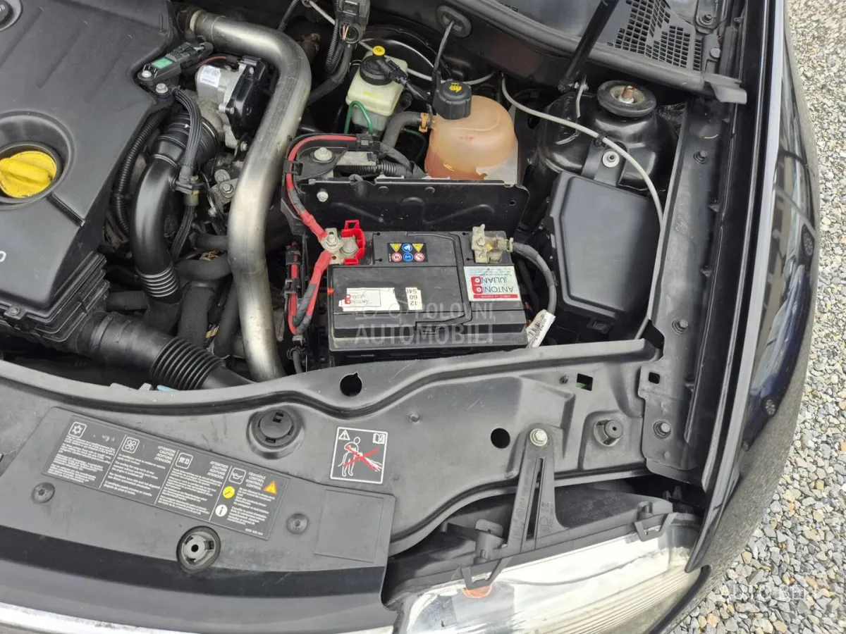 Dacia Duster 1.5 DCI (2012) - slika 39