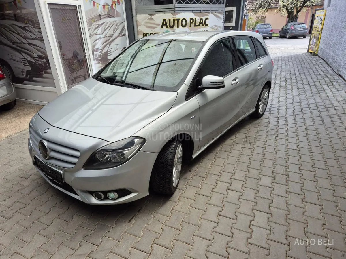 Mercedes Benz B 180 b180 cdi (2012) - slika 3