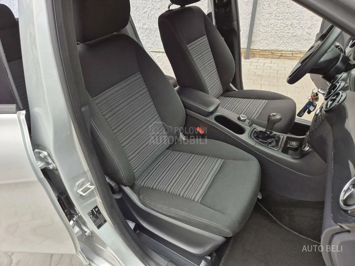 Mercedes Benz B 180 b180 cdi (2012) - slika 28