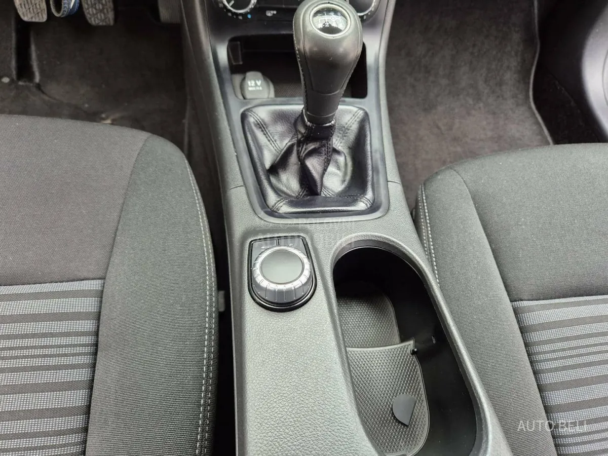 Mercedes Benz B 180 b180 cdi (2012) - slika 32