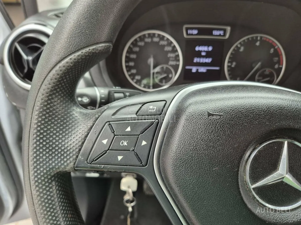 Mercedes Benz B 180 b180 cdi (2012) - slika 39