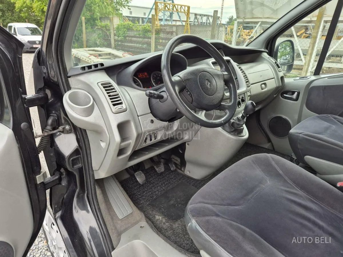 Renault Trafic 2.0 cdti (2010) - slika 12