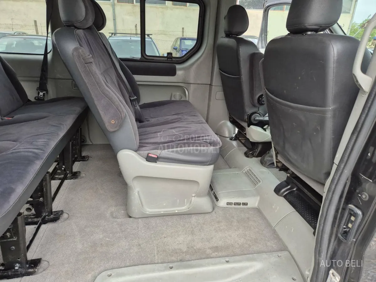 Renault Trafic 2.0 cdti (2010) - slika 18