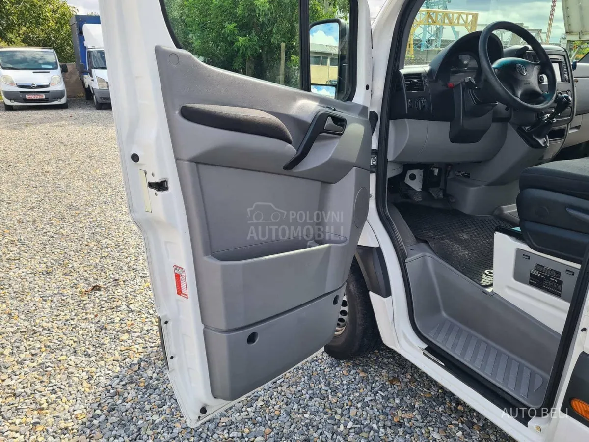 Volkswagen Crafter 2.0 tdi (2016) - slika 9