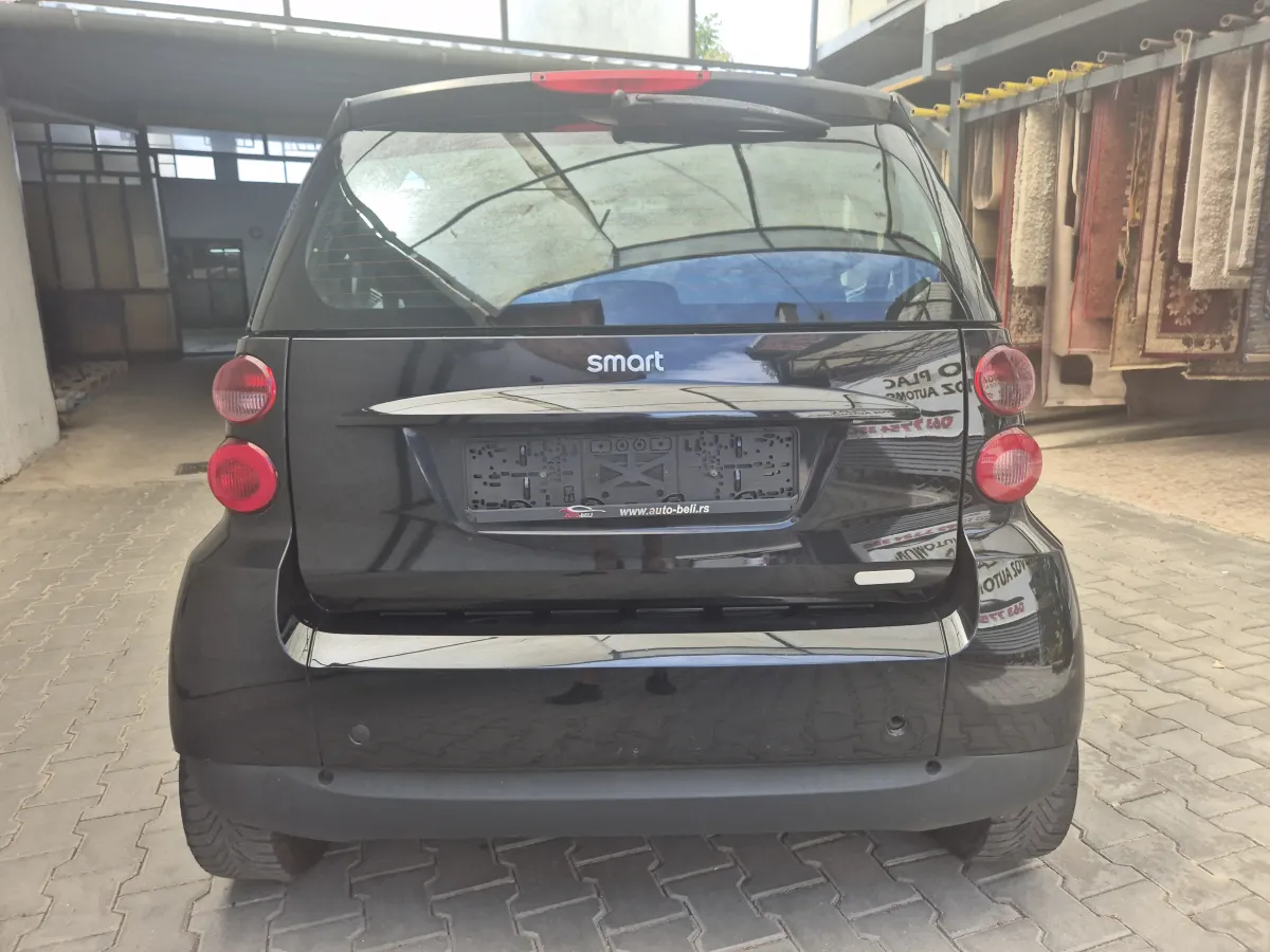 Smart ForTwo 1.0 MHD (2010) - slika 6