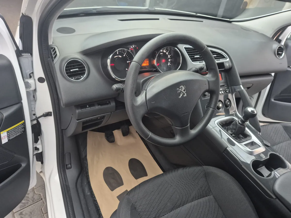 Peugeot 3008 1.6 HDI (2014) - slika 12