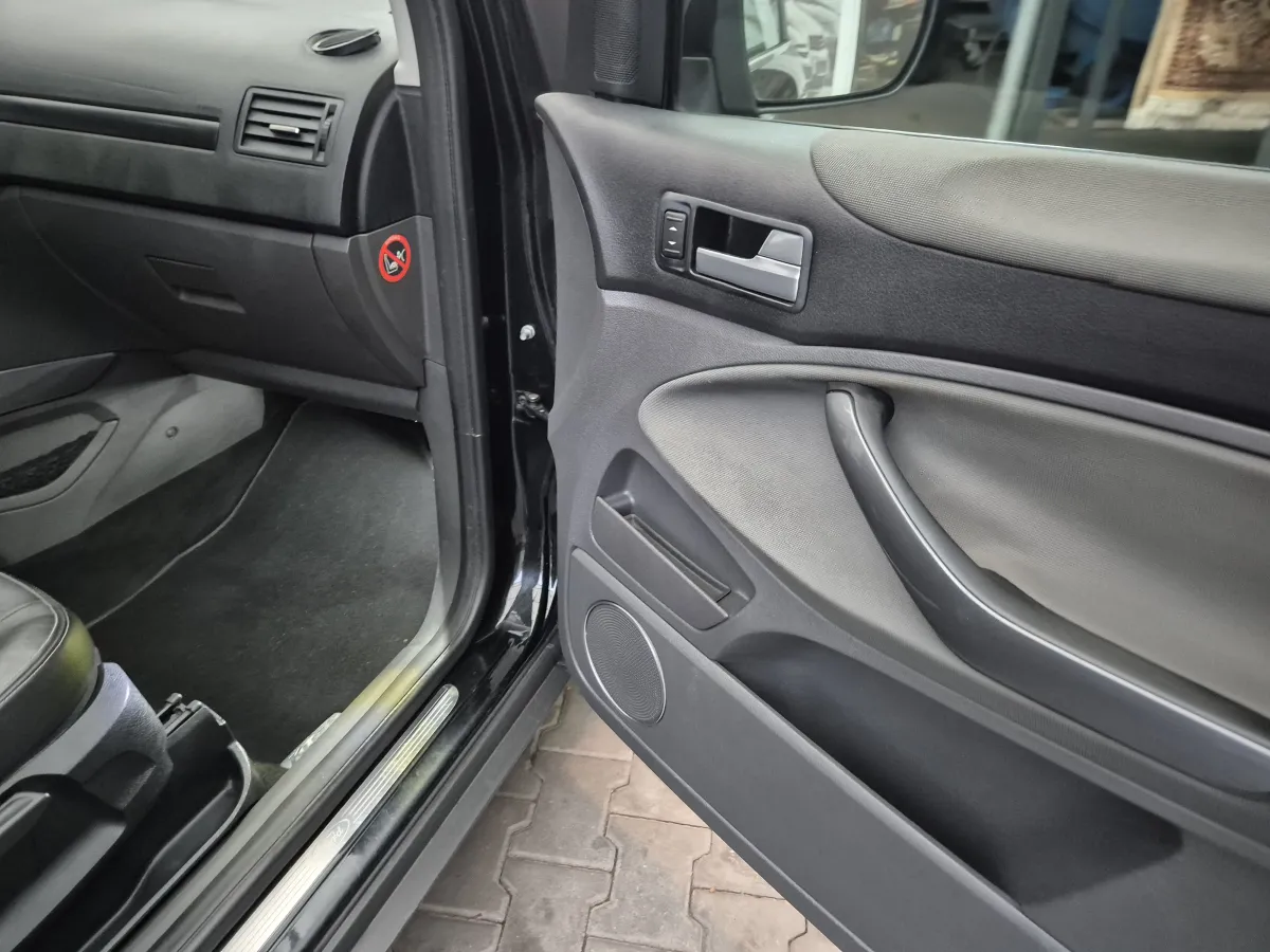 Ford Kuga 2.0 TDCI (2012) - slika 25