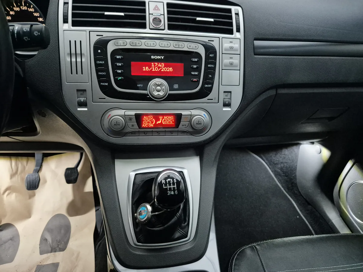 Ford Kuga 2.0 TDCI (2012) - slika 31