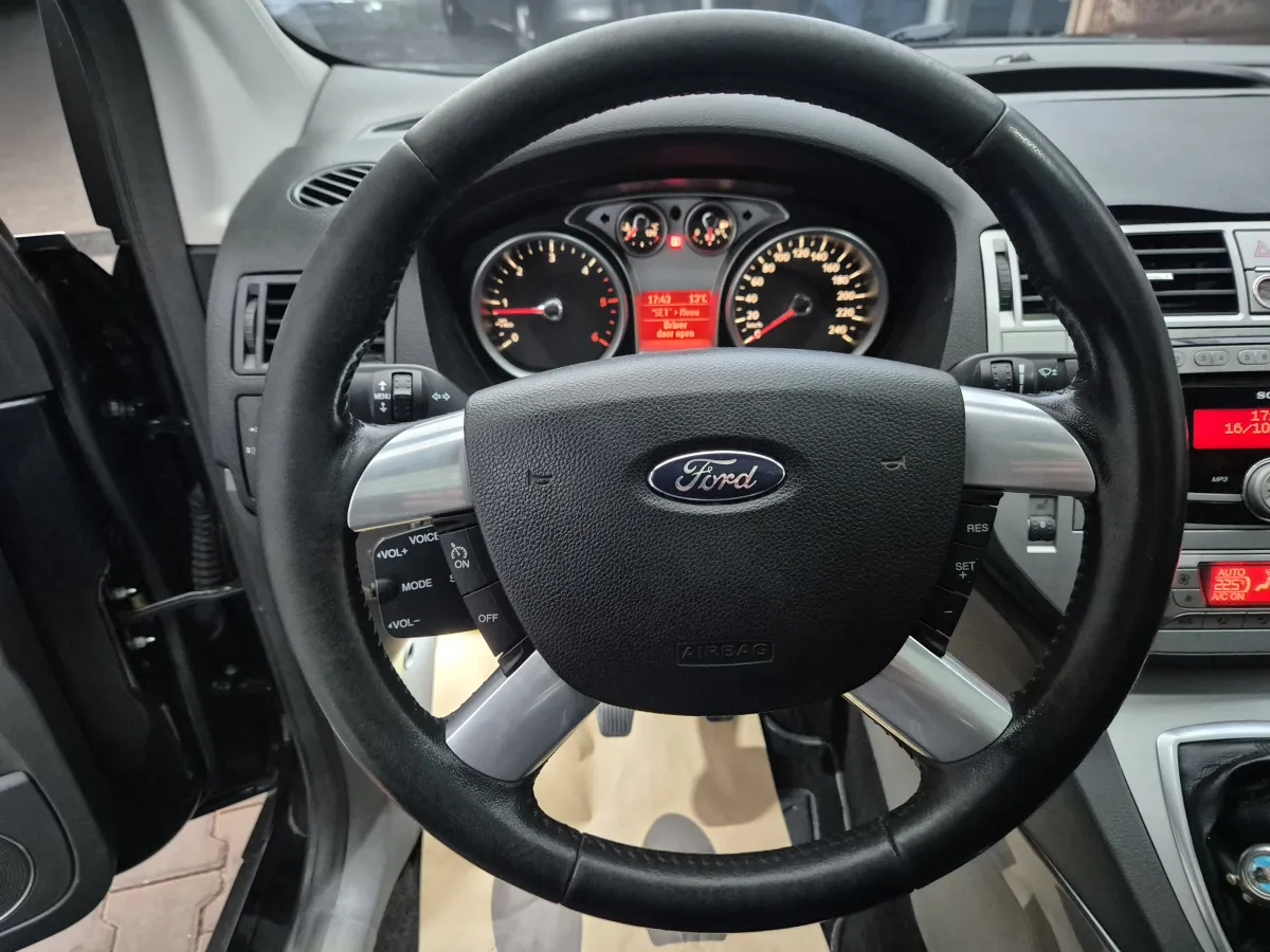 Ford Kuga 2.0 TDCI (2012) - slika 33