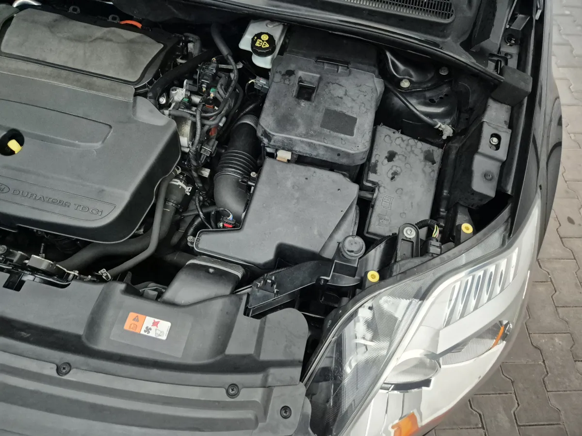 Ford Kuga 2.0 TDCI (2012) - slika 43