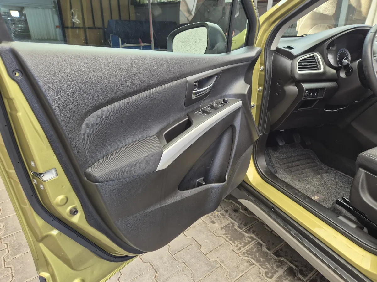Suzuki SX4 S-Cross 1.6 (2013) - slika 13