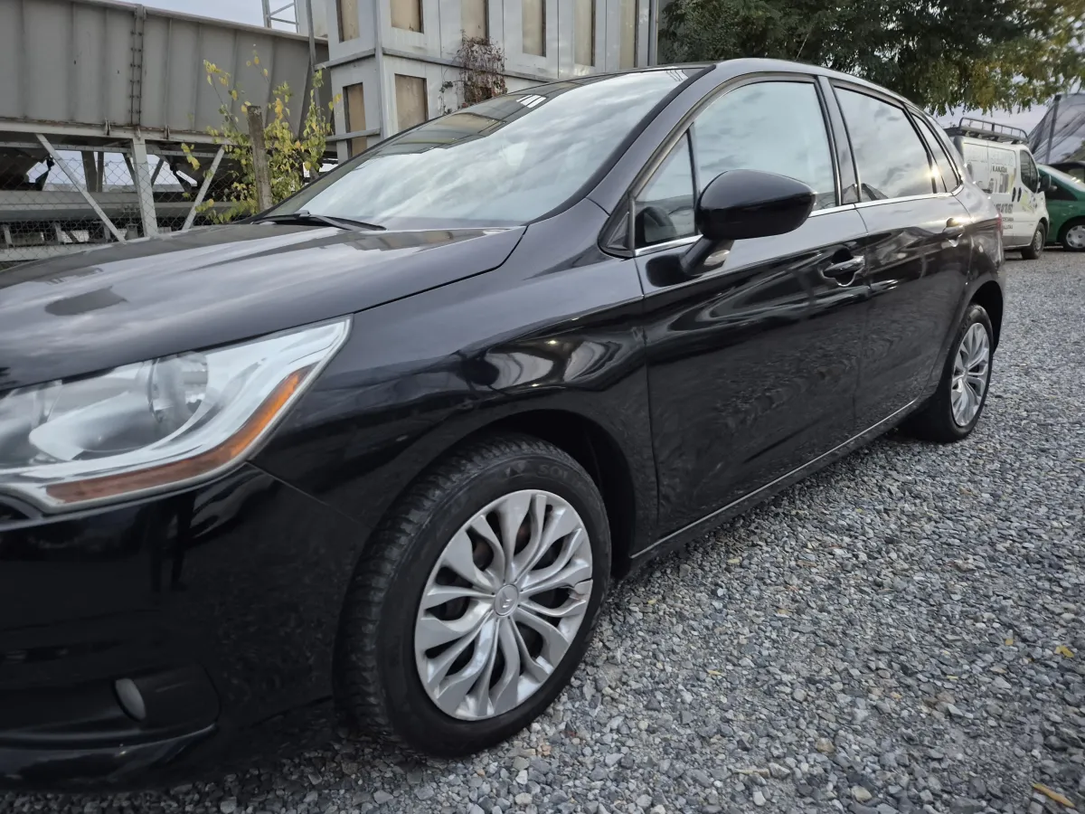 Citroen C4 1.6 eHDI (2011) - slika 8