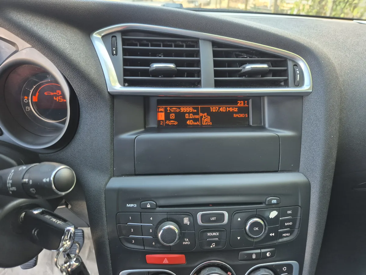 Citroen C4 1.6 eHDI (2011) - slika 33