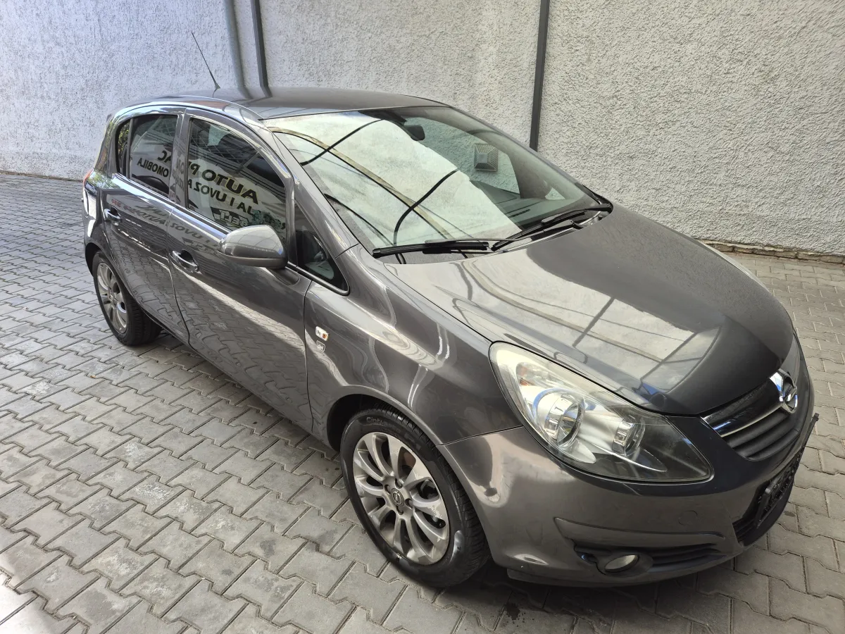 Opel Corsa D 1.2 (2010) - slika 3
