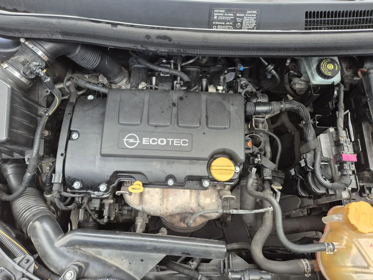 Opel Corsa D 1.2 (2010) - slika 41